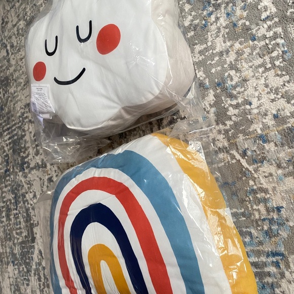 Indigo OUI Cloud & Rainbow Toss Cushions (NWT) - Picture 2 of 3